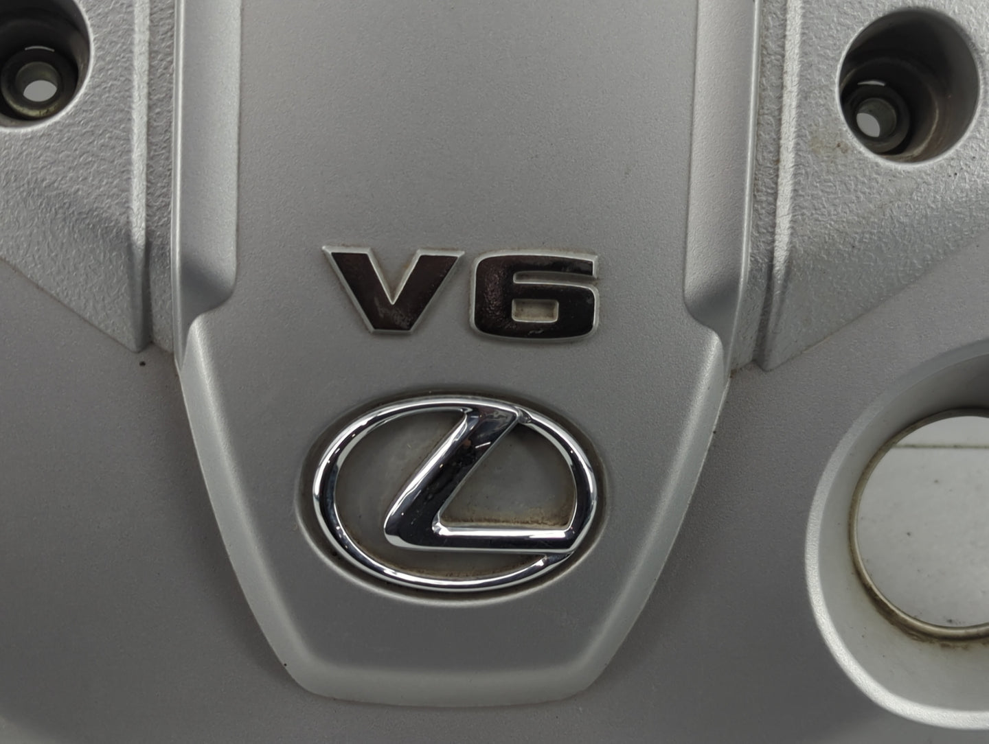 2006 Lexus Gs300 Engine Cover - Oemusedautoparts1.com