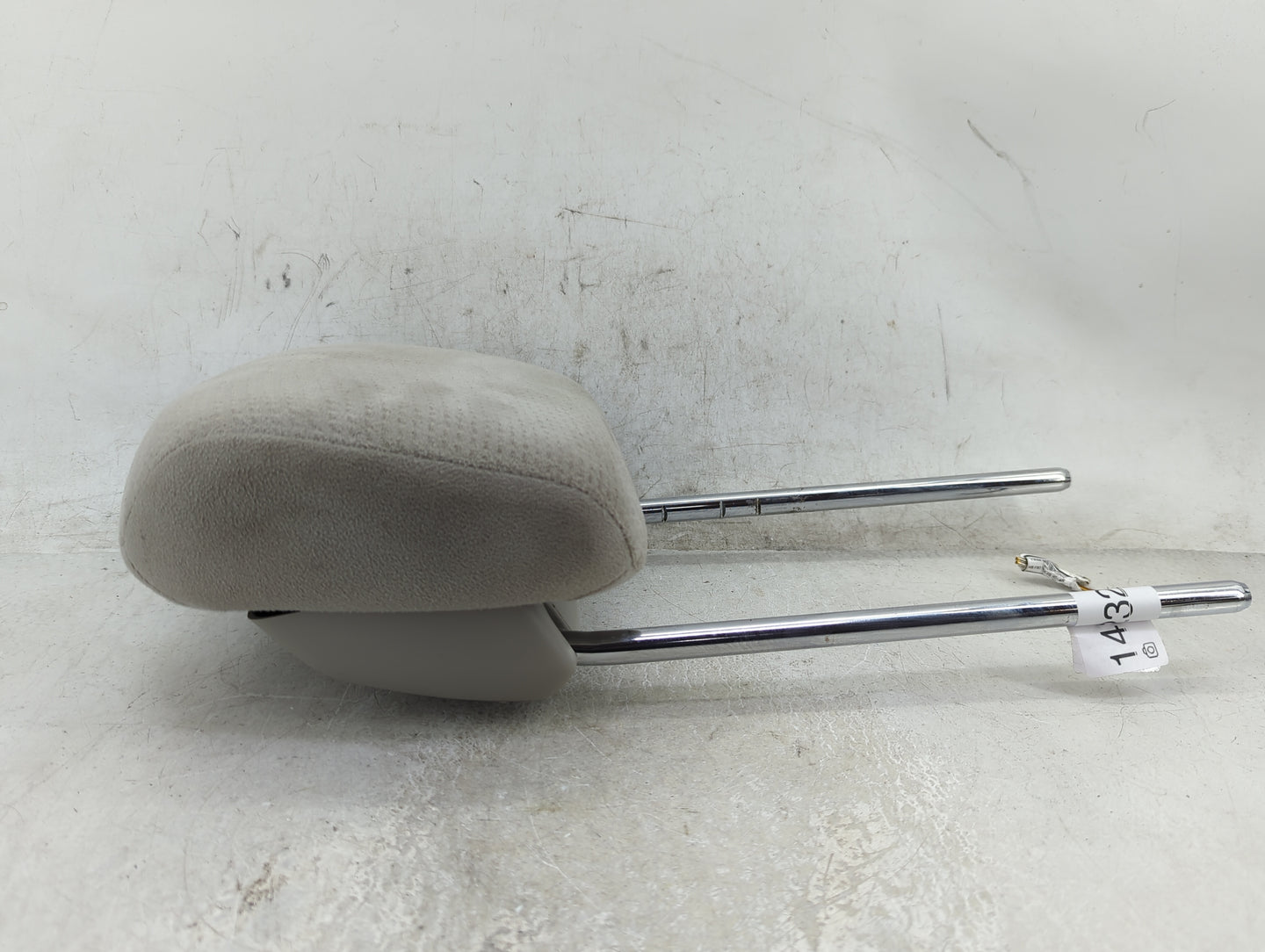 2006-2006 Lexus Gs300 Headrest Head Rest Front Driver Seat - Oemusedautoparts1.com