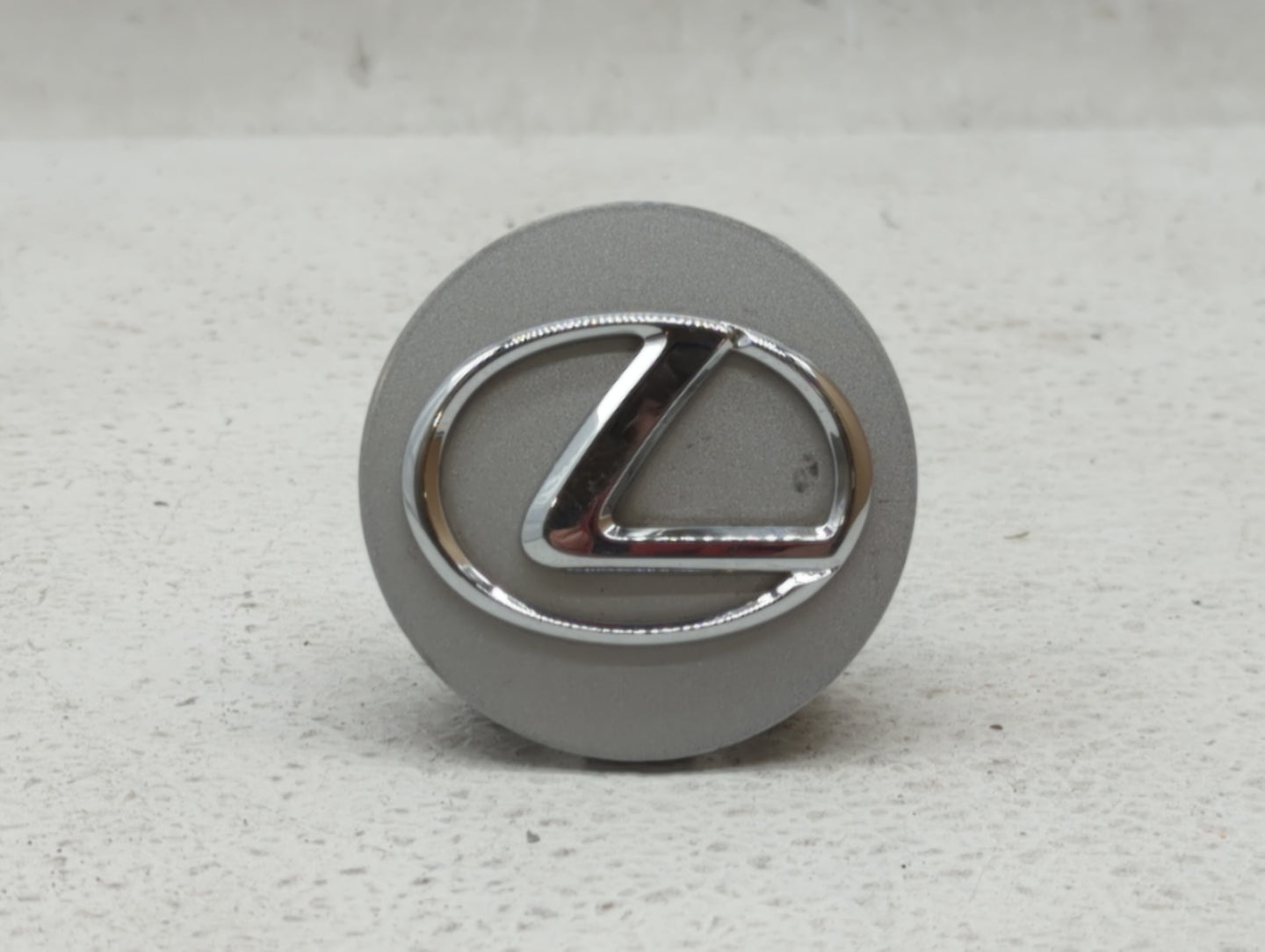 2006 Lexus Gs300 Rim Wheel Center Cap Silver - Oemusedautoparts1.com