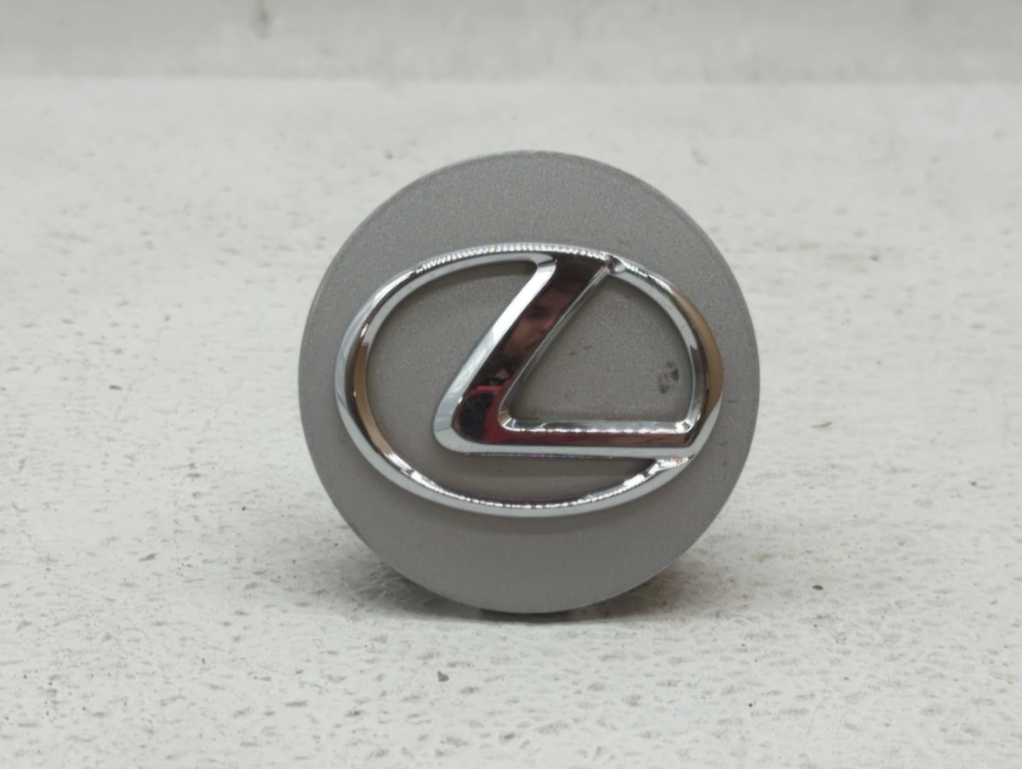 2006 Lexus Gs300 Rim Wheel Center Cap Silver - Oemusedautoparts1.com
