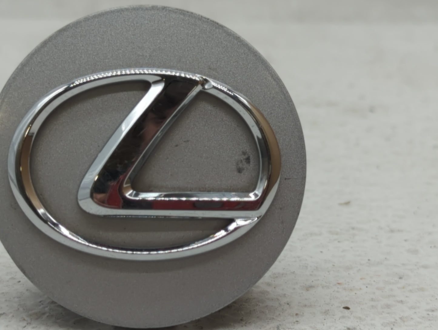 2006 Lexus Gs300 Rim Wheel Center Cap Silver - Oemusedautoparts1.com