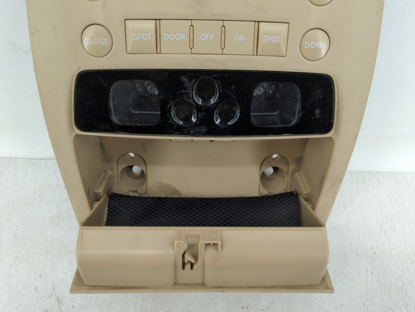 2006 Lexus Gs300 Overhead Roof Console - Oemusedautoparts1.com