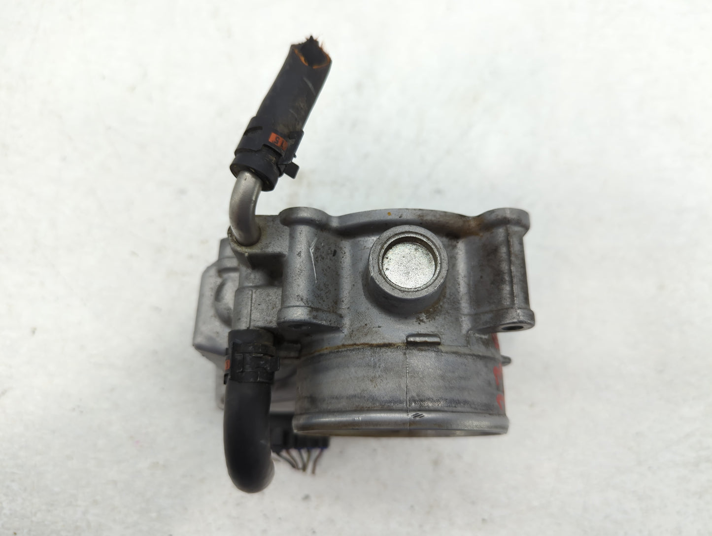 2006 Lexus Gs300 Throttle Body P/N:5B24 02107 22030-31020 Fits Fits 2007 2008 2009 2010 2011 2012 2013 2014 2015 OEM Used Au