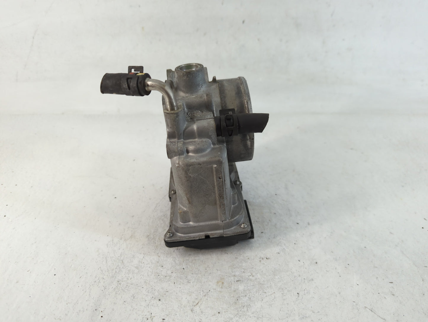 2006 Lexus Gs300 Throttle Body P/N:22030-31020 Fits Fits 2007 2008 2009 2010 2011 2012 2013 2014 2015 OEM Used Auto Parts - 