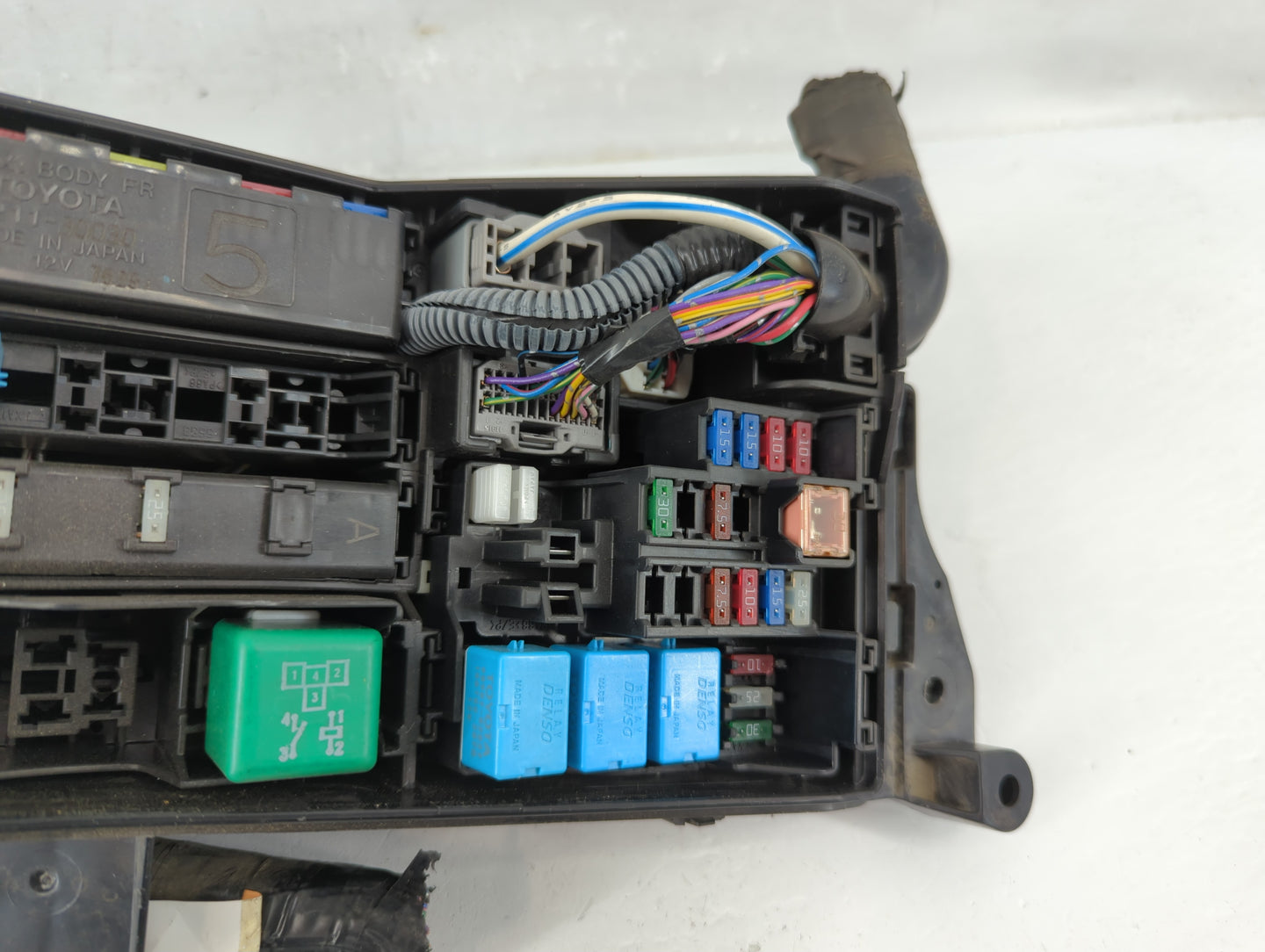 2006-2015 Lexus Is250 Fusebox Fuse Box Panel Relay Module P/N:82662-30620 Fits OEM Used Auto Parts - Oemusedautoparts1.com