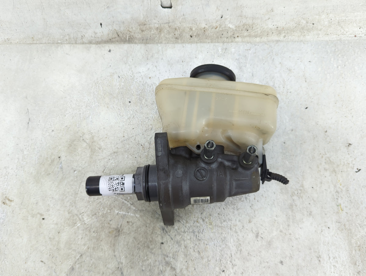 2006-2015 Lexus Is350 Brake Master Cylinder - Oemusedautoparts1.com