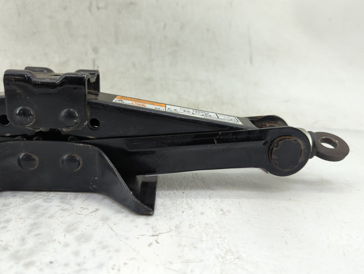 2006 Lexus Ls460 Spare Scissor Car Jack - Oemusedautoparts1.com