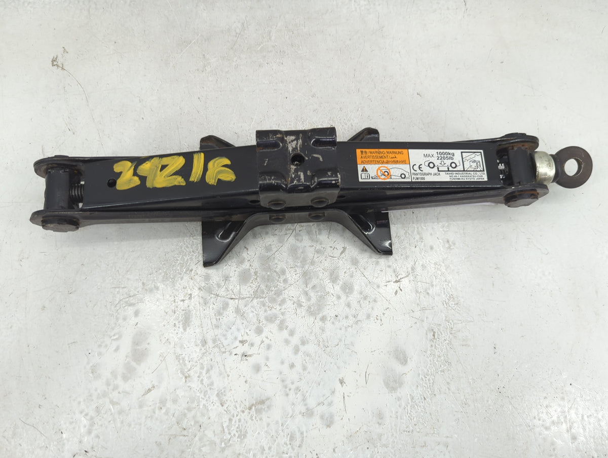 2006 Lexus Ls460 Spare Scissor Car Jack - Oemusedautoparts1.com