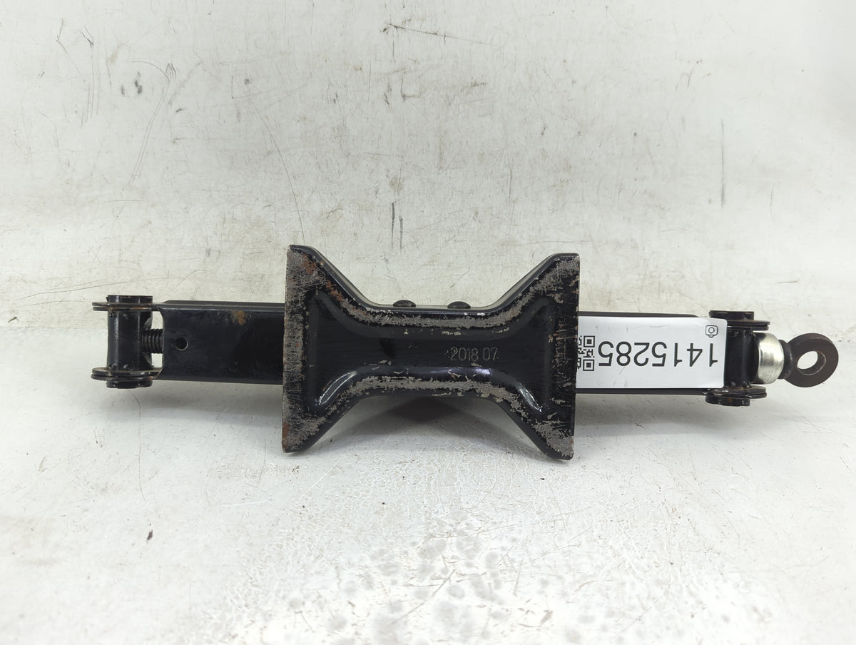 2006 Lexus Ls460 Spare Scissor Car Jack - Oemusedautoparts1.com