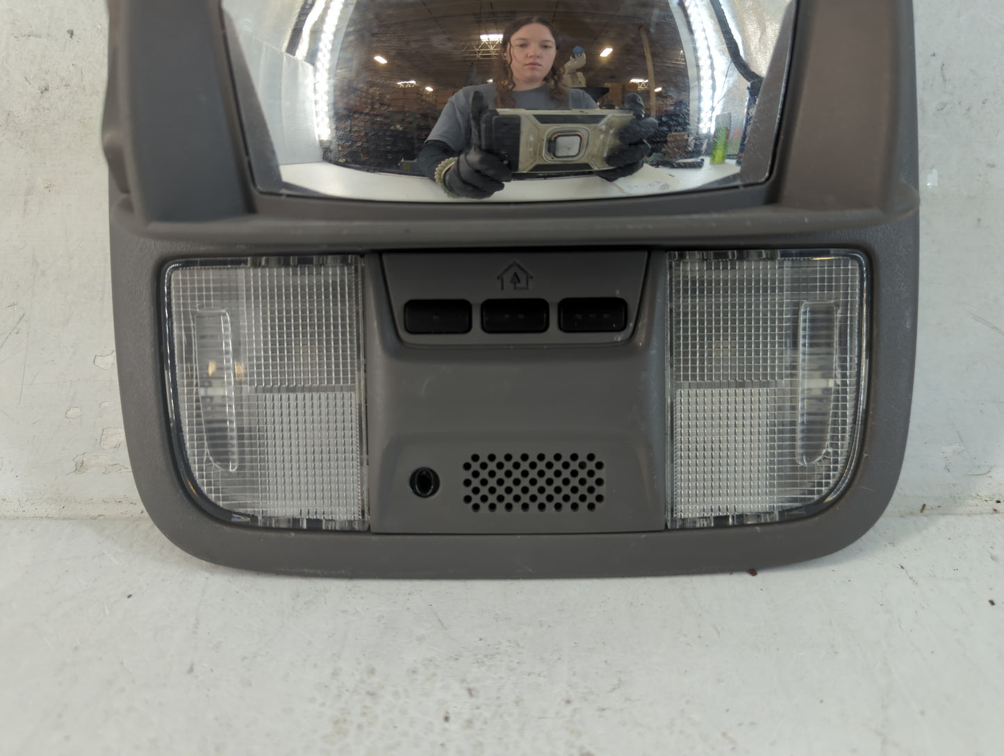 2006 Lexus Ls460 Overhead Roof Console - Oemusedautoparts1.com