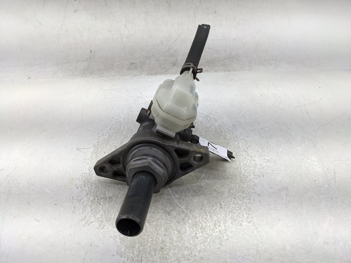2004-2006 Lexus Rx330 Brake Master Cylinder - Oemusedautoparts1.com