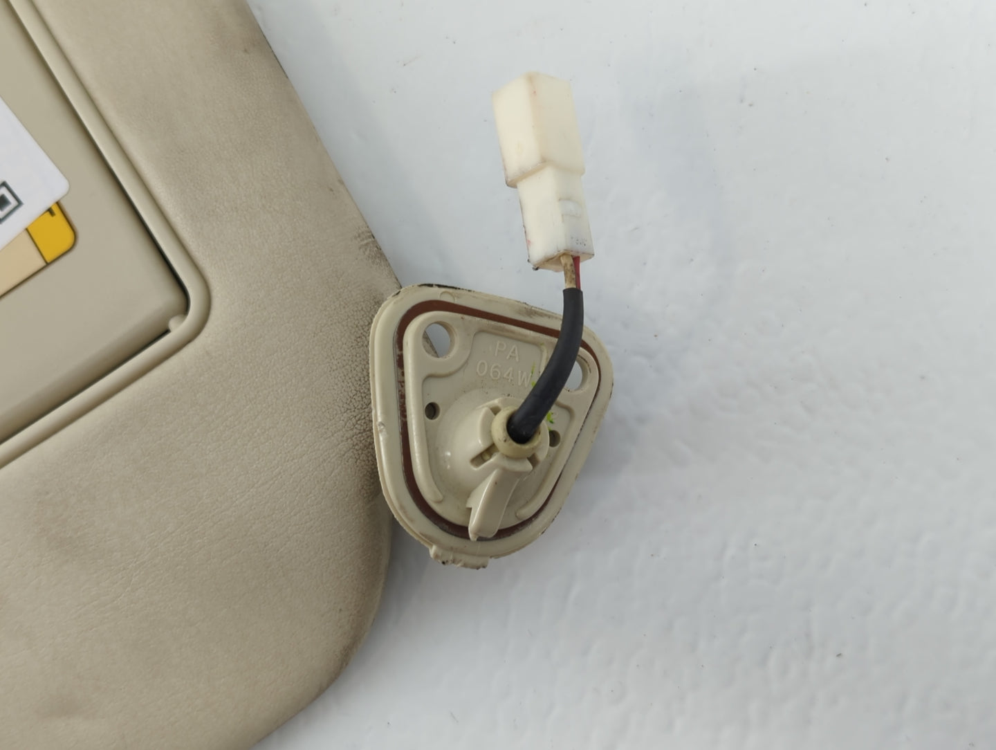 2002-2006 Lexus Sc430 Sun Visor Shade Replacement Passenger Right Mirror Fits Fits 2002 2003 2004 2005 2006 OEM Used Auto Pa