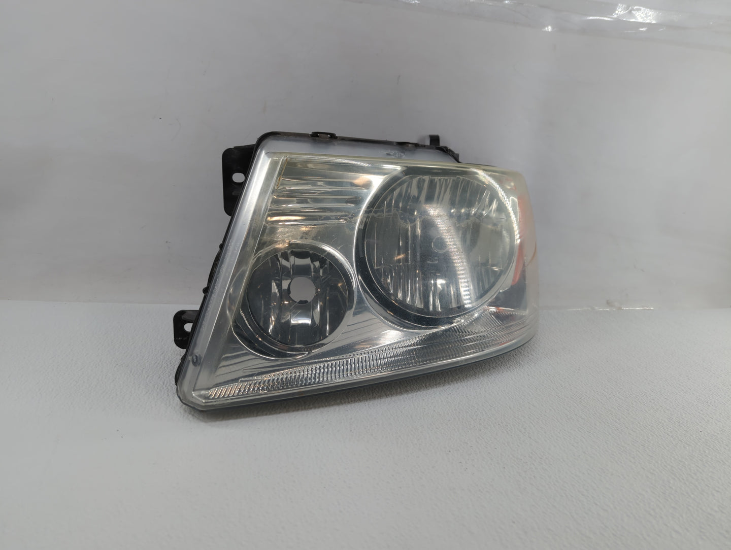 Lincoln Mark Lt Driver Left Oem Head Light Headlight Lamp - Oemusedautoparts1.com