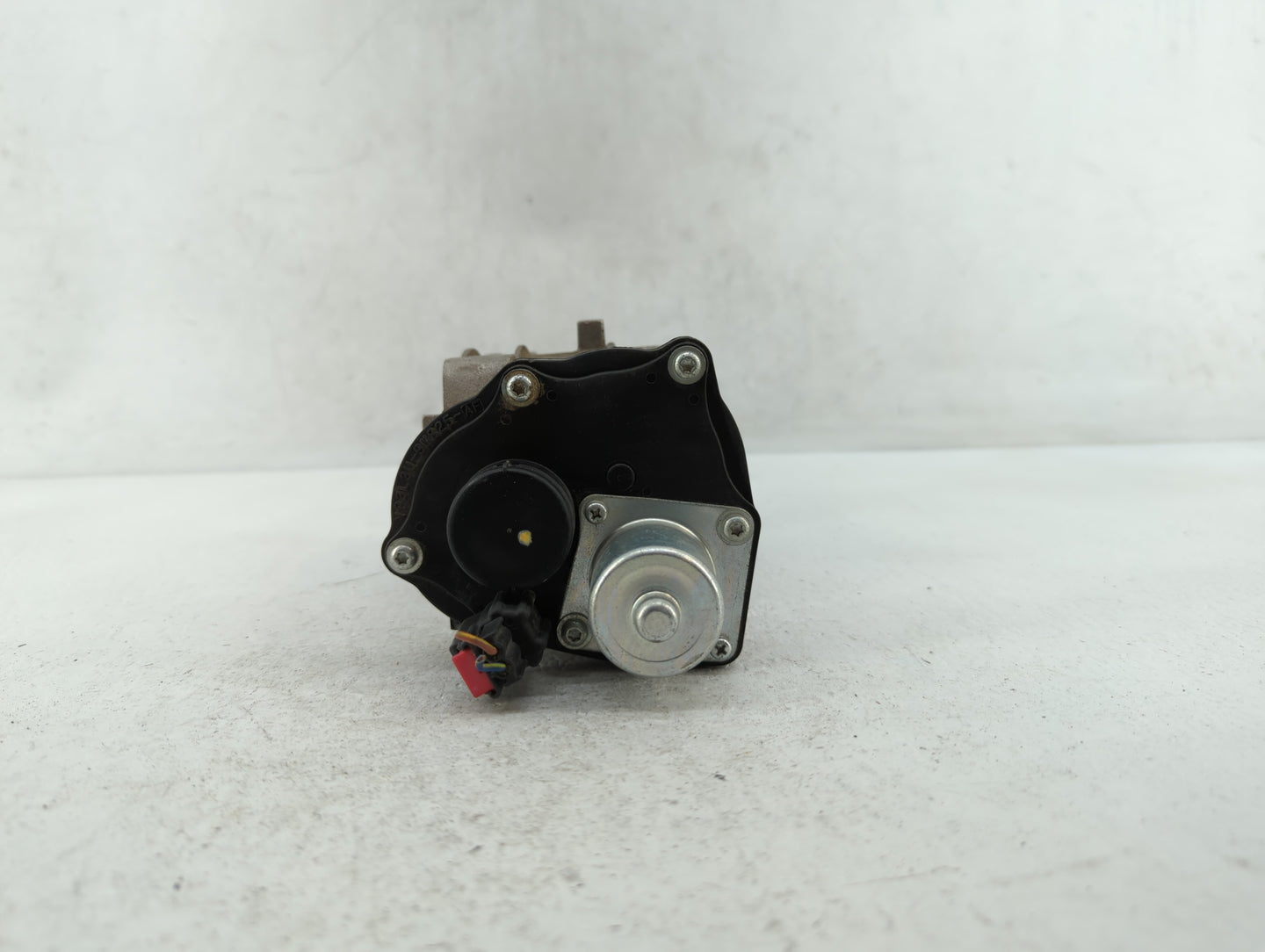 2006 Lincoln Mark Lt Throttle Body P/N:6L3E-AA 8L3F-9F991-CB, 8L3E-AA, 8L3E-9F991-BA Fits Fits 2004 2005 2007 2008 2009 2010