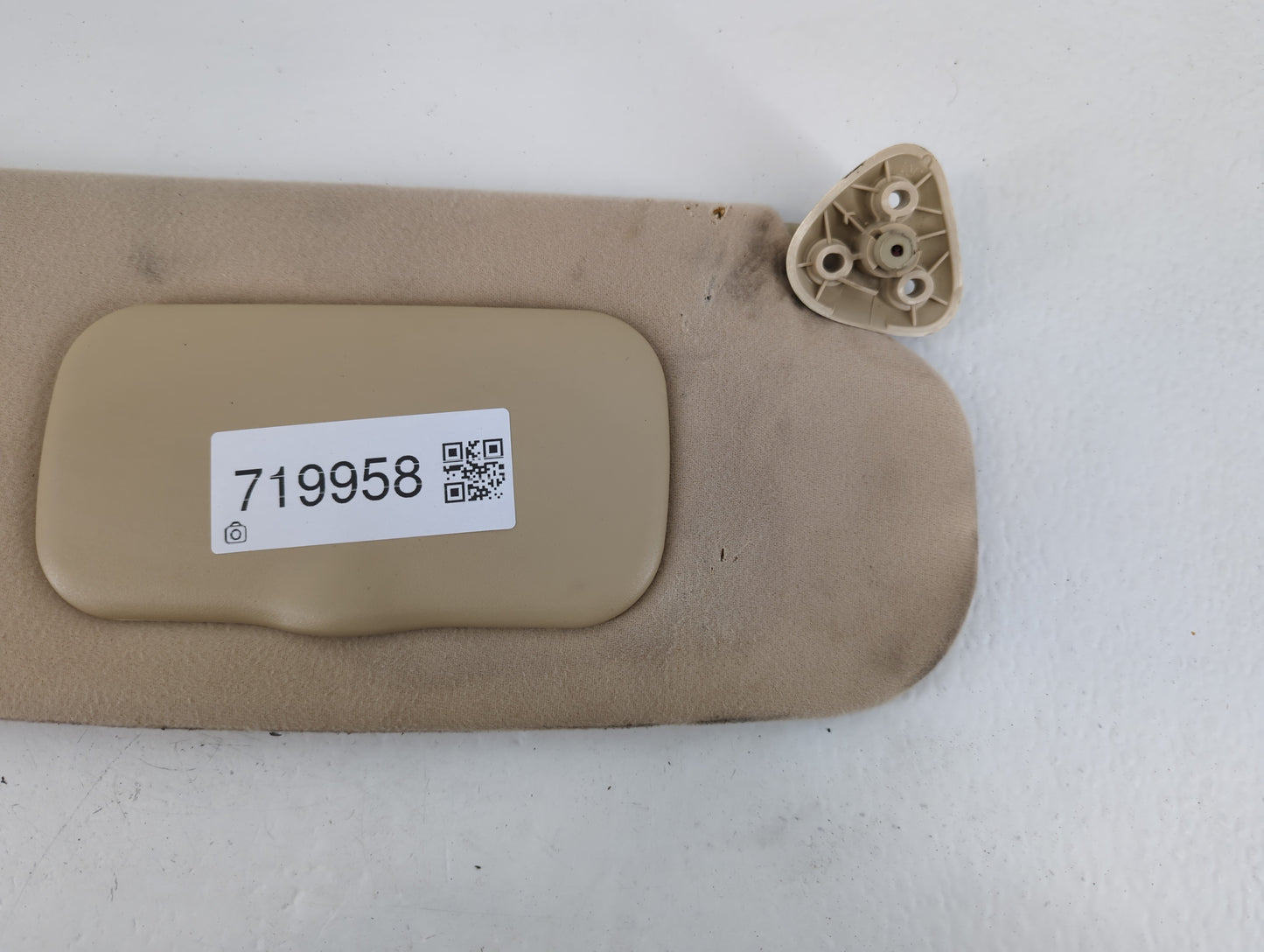 2006 Lincoln Mkz Sun Visor Shade Replacement Passenger Right Mirror Fits OEM Used Auto Parts - Oemusedautoparts1.com