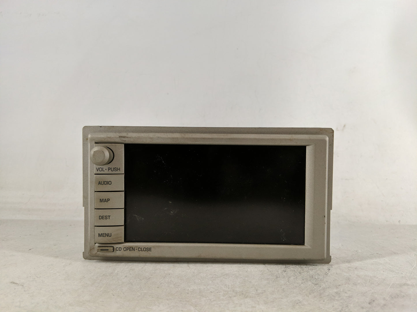 2006 Lincoln Navigator Radio AM FM Cd Player Receiver Replacement P/N:6L7T-18C985-AB Fits OEM Used Auto Parts - Oemusedautop
