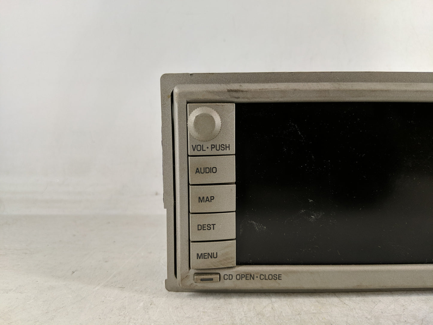 2006 Lincoln Navigator Radio AM FM Cd Player Receiver Replacement P/N:6L7T-18C985-AB Fits OEM Used Auto Parts - Oemusedautop