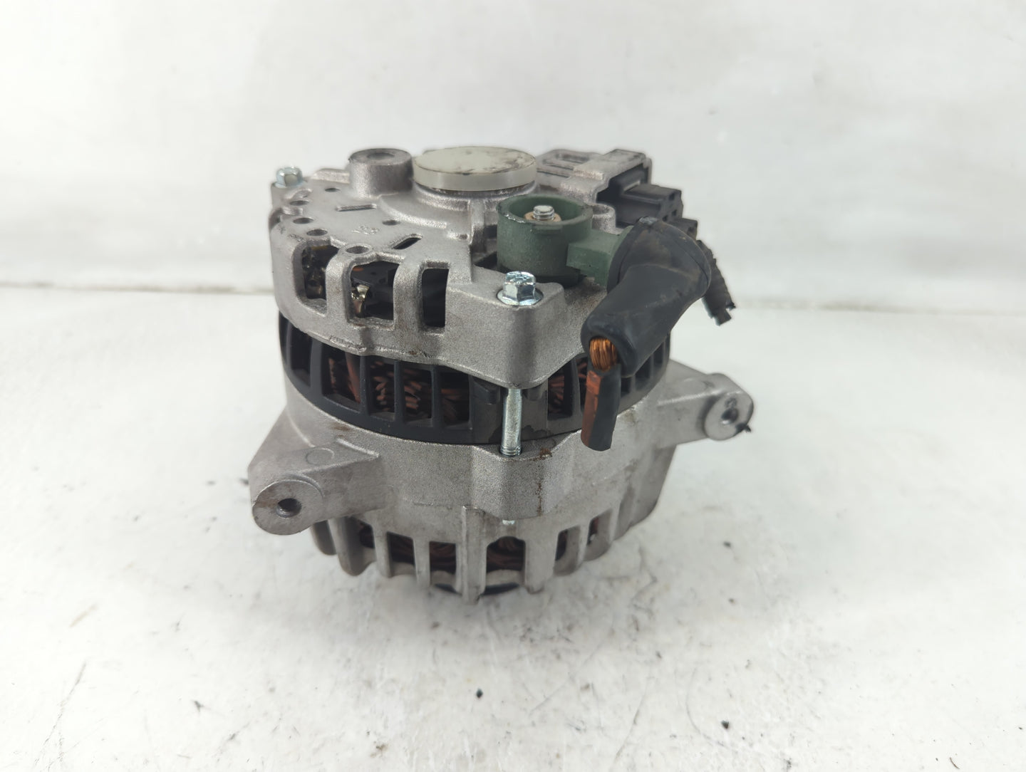 2005-2006 Lincoln Navigator Alternator Replacement Generator Charging Assembly Engine OEM P/N:1803236 Fits Fits 2005 2006 OE
