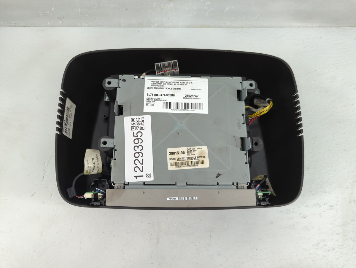 2006 Lincoln Navigator Information Radio Display Screen 1229395 - Oemusedautoparts1.com