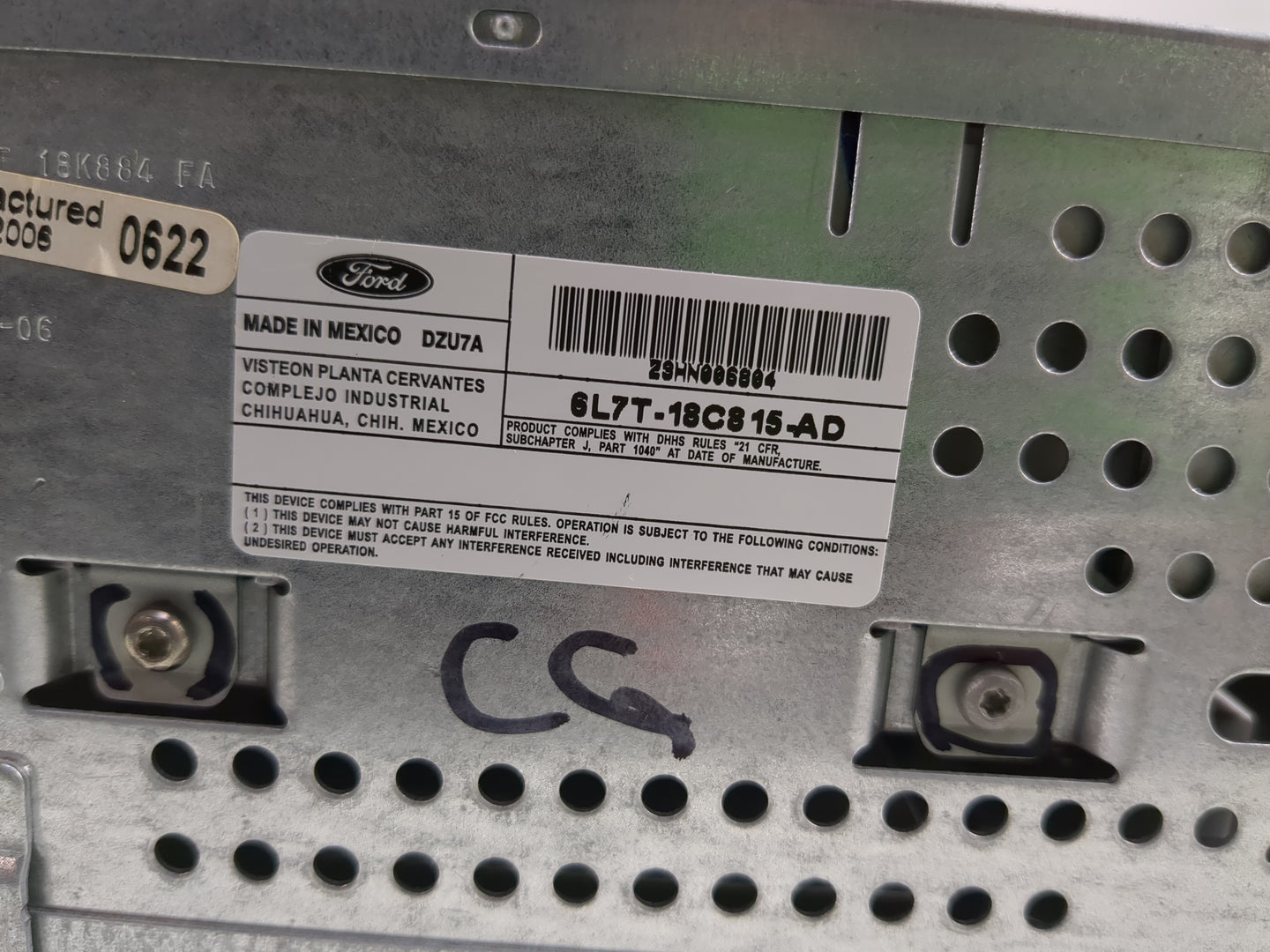 2006 Lincoln Navigator Radio AM FM Cd Player Receiver Replacement P/N:6L7T-18C815-AD Fits OEM Used Auto Parts - Oemusedautop