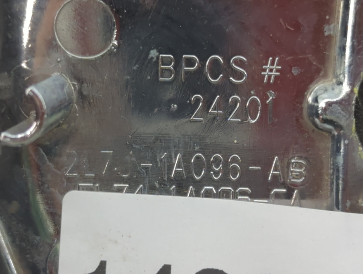 2006 Lincoln Navigator Center Cap Oem 1438034 - Oemusedautoparts1.com