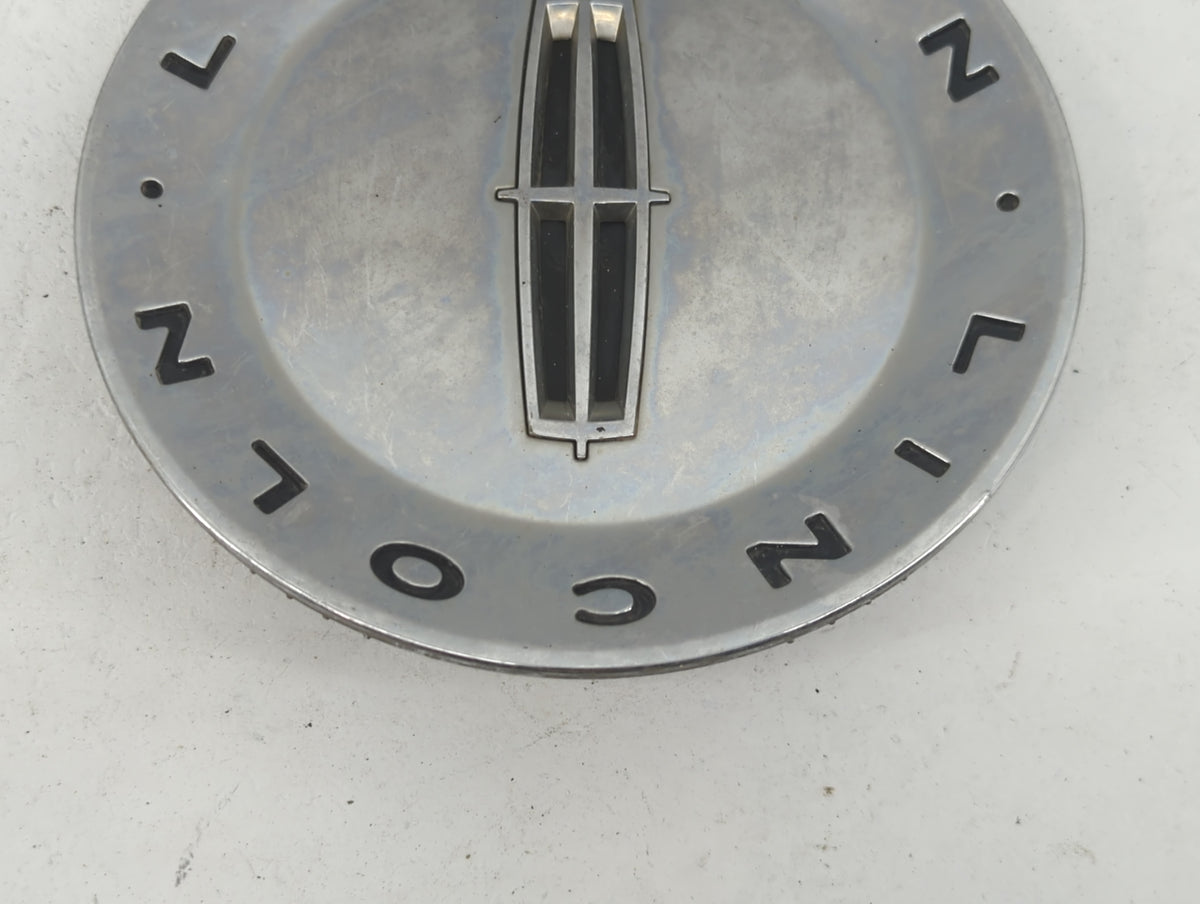 2006 Lincoln Navigator Center Cap Oem 1438687 - Oemusedautoparts1.com