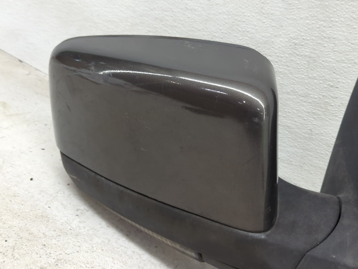 2005-2006 Lincoln Navigator Passenger Side View Mirror - Right Door Mirror OEM Used - Oemusedautoparts1.com