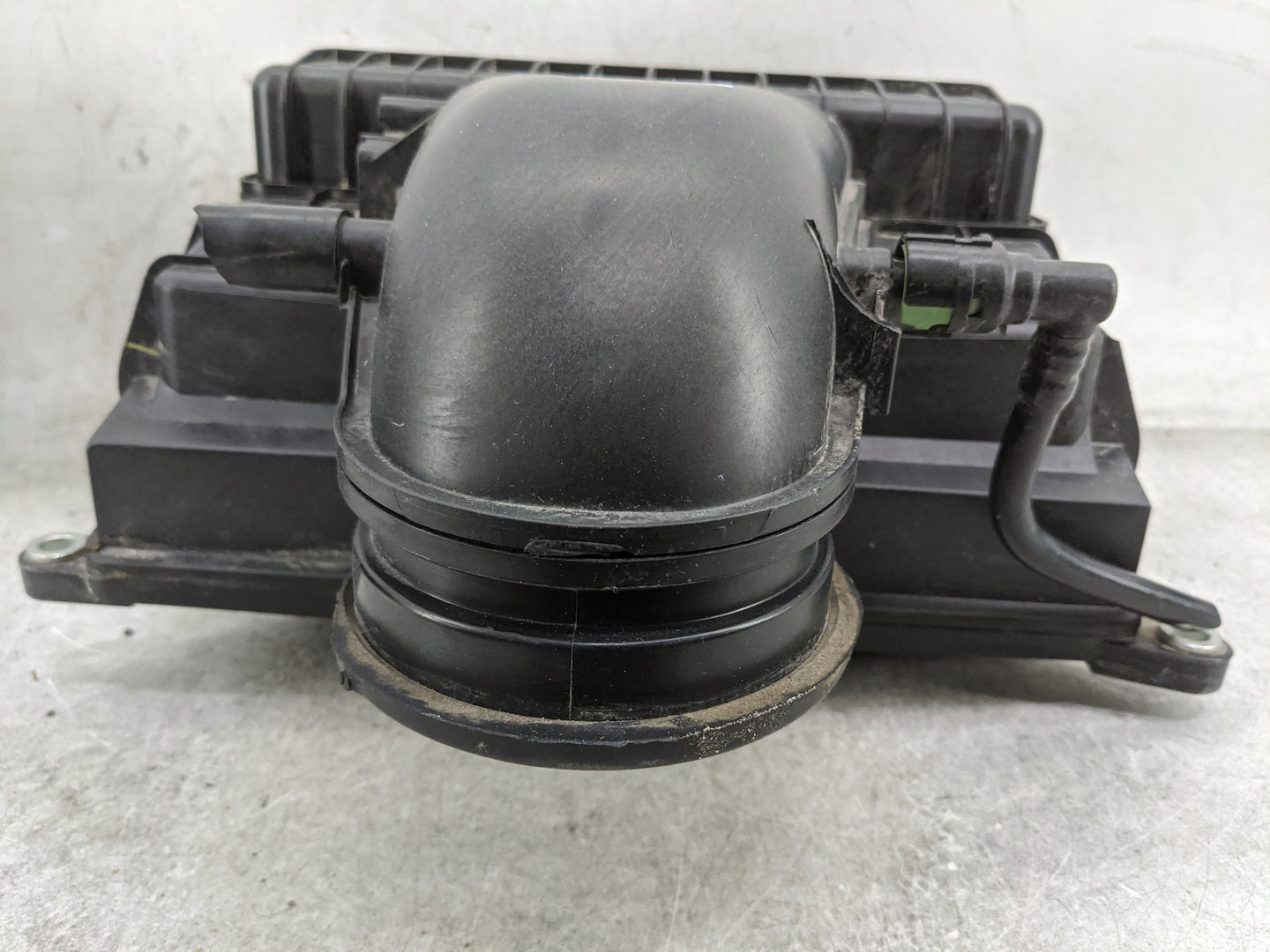 2005-2006 Lincoln Navigator Air Cleaner Intake-duct Hose Tube - Oemusedautoparts1.com