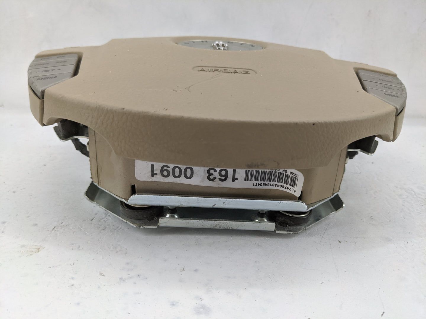 2006 Lincoln Navigator Air Bag Driver Left Steering Wheel Mounted 1477679 - Oemusedautoparts1.com