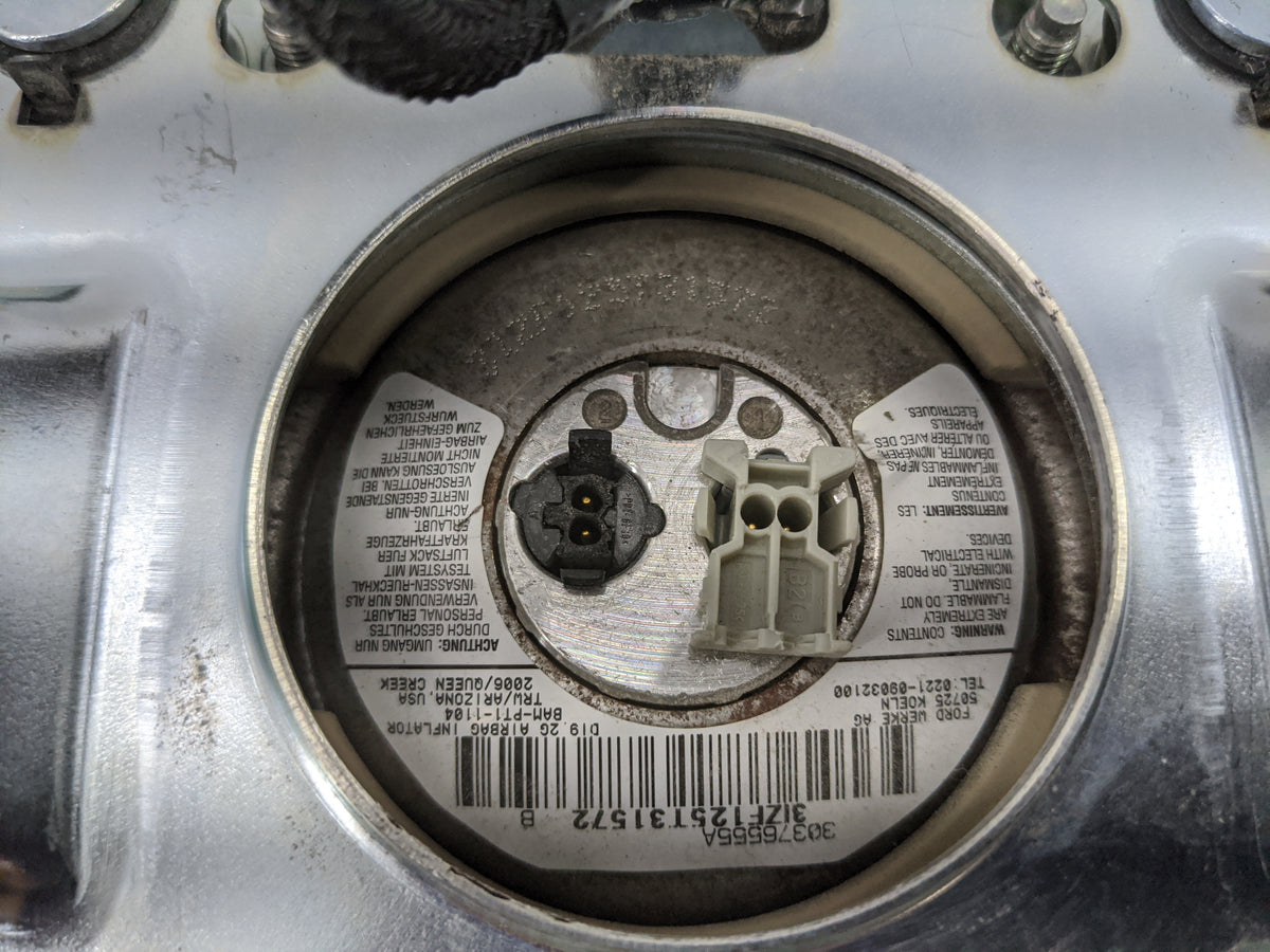 2006 Lincoln Navigator Air Bag Driver Left Steering Wheel Mounted 1477679 - Oemusedautoparts1.com