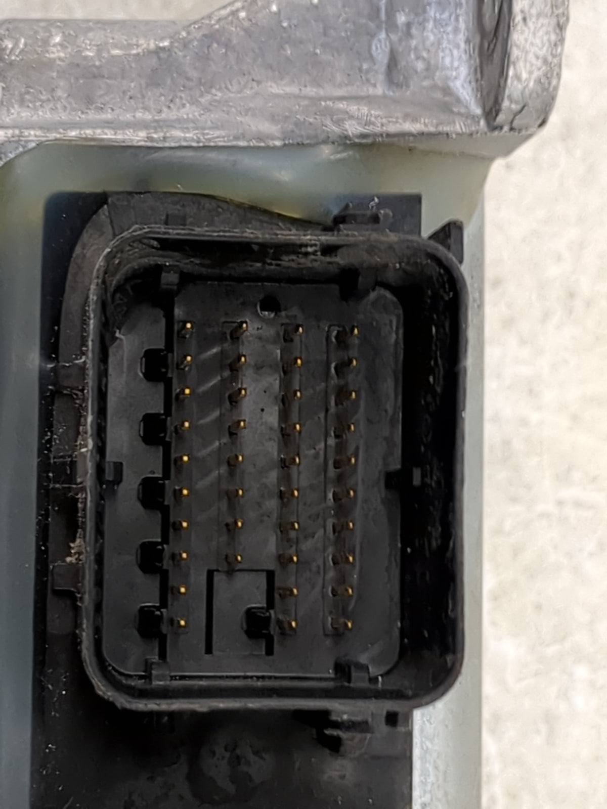 2006 Lincoln Navigator Safety Restraint Srs Airbag Control Module - Oemusedautoparts1.com