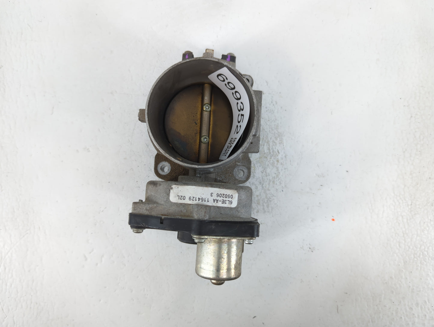 2006 Lincoln Navigator Throttle Body P/N:050206 3 1164129 02L, 6L3E-AA Fits OEM Used Auto Parts - Oemusedautoparts1.com