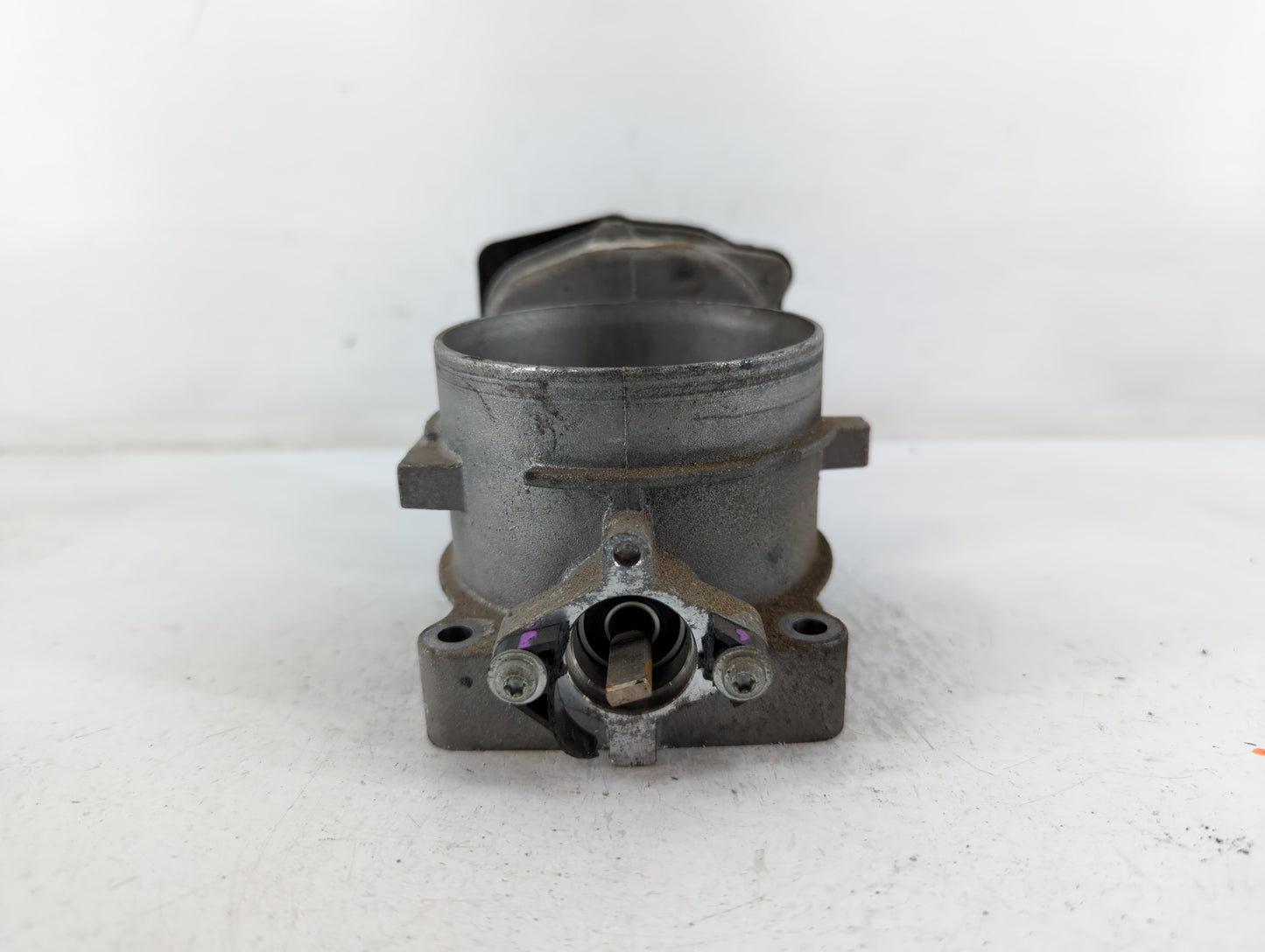 2006 Lincoln Navigator Throttle Body P/N:050206 3 1164129 02L, 6L3E-AA Fits OEM Used Auto Parts - Oemusedautoparts1.com