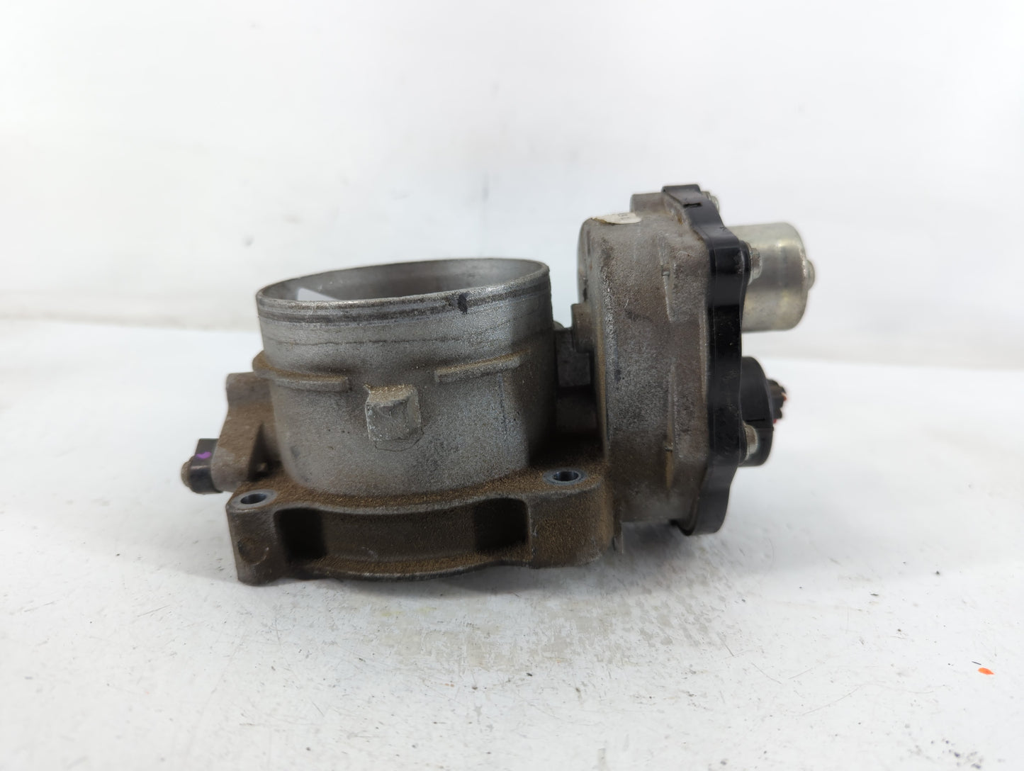 2006 Lincoln Navigator Throttle Body P/N:050206 3 1164129 02L, 6L3E-AA Fits OEM Used Auto Parts - Oemusedautoparts1.com
