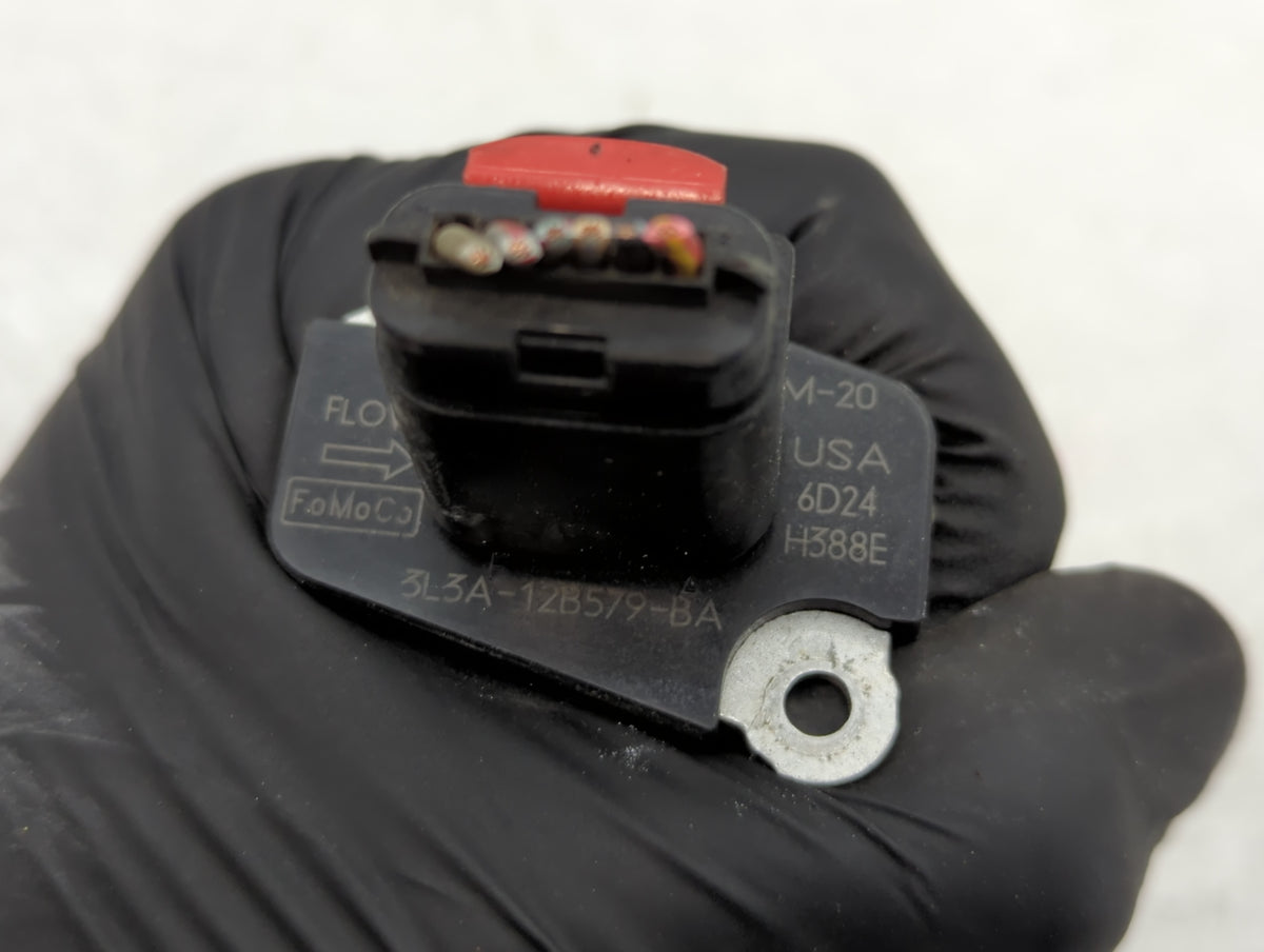 Lincoln Navigator Mass Air Flow Meter Maf Sensor 734420 - Oemusedautoparts1.com
