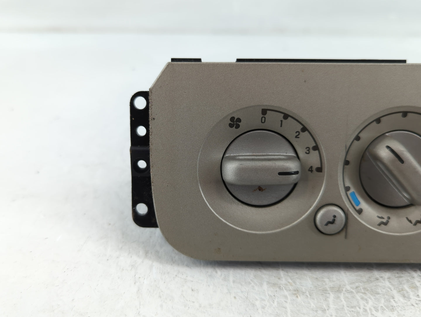 2006 Lincoln Navigator Climate Control Module Temperature AC/Heater Replacement P/N:2L7H-19D838-BF Fits OEM Used Auto Parts 