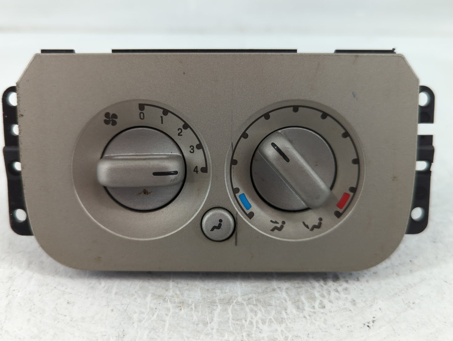 2006 Lincoln Navigator Climate Control Module Temperature AC/Heater Replacement P/N:2L7H-19D838-BF Fits OEM Used Auto Parts 