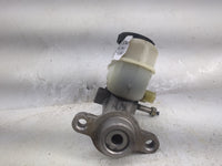 2001-2011 Lincoln Town Car Brake Master Cylinder 1497868 - Oemusedautoparts1.com