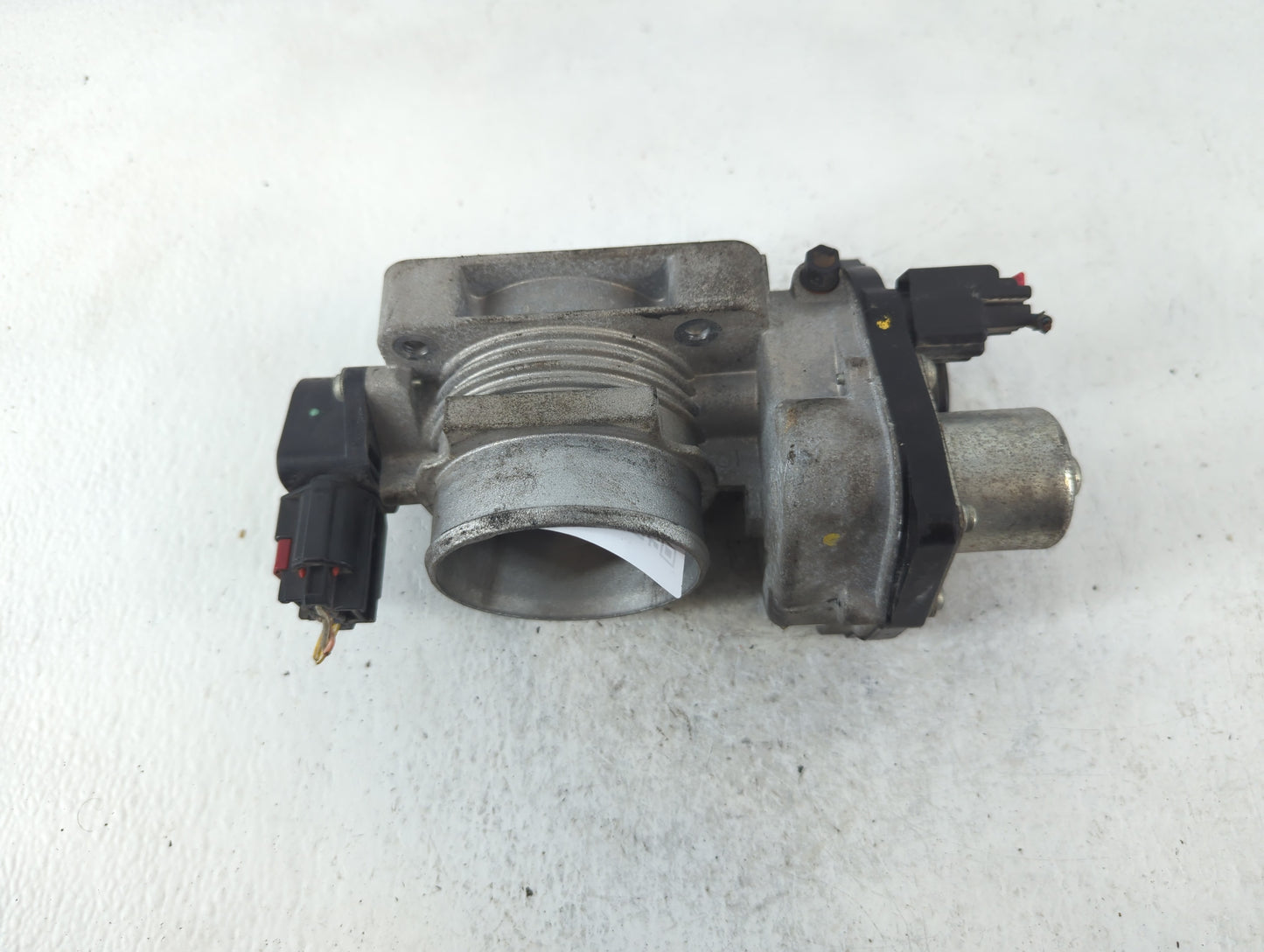 2005-2011 Lincoln Town Car Throttle Body P/N:081105 3 3L5E-AE Fits OEM Used Auto Parts - Oemusedautoparts1.com