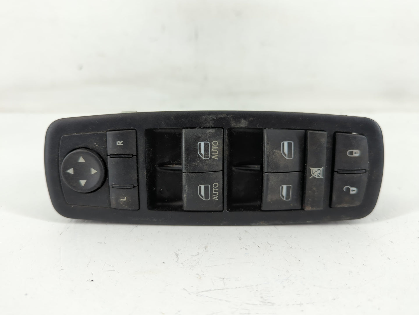 2003-2007 Lincoln Town Car Master Power Window Switch Replacement Driver Side Left P/N:68030 823AC Fits OEM Used Auto Parts 