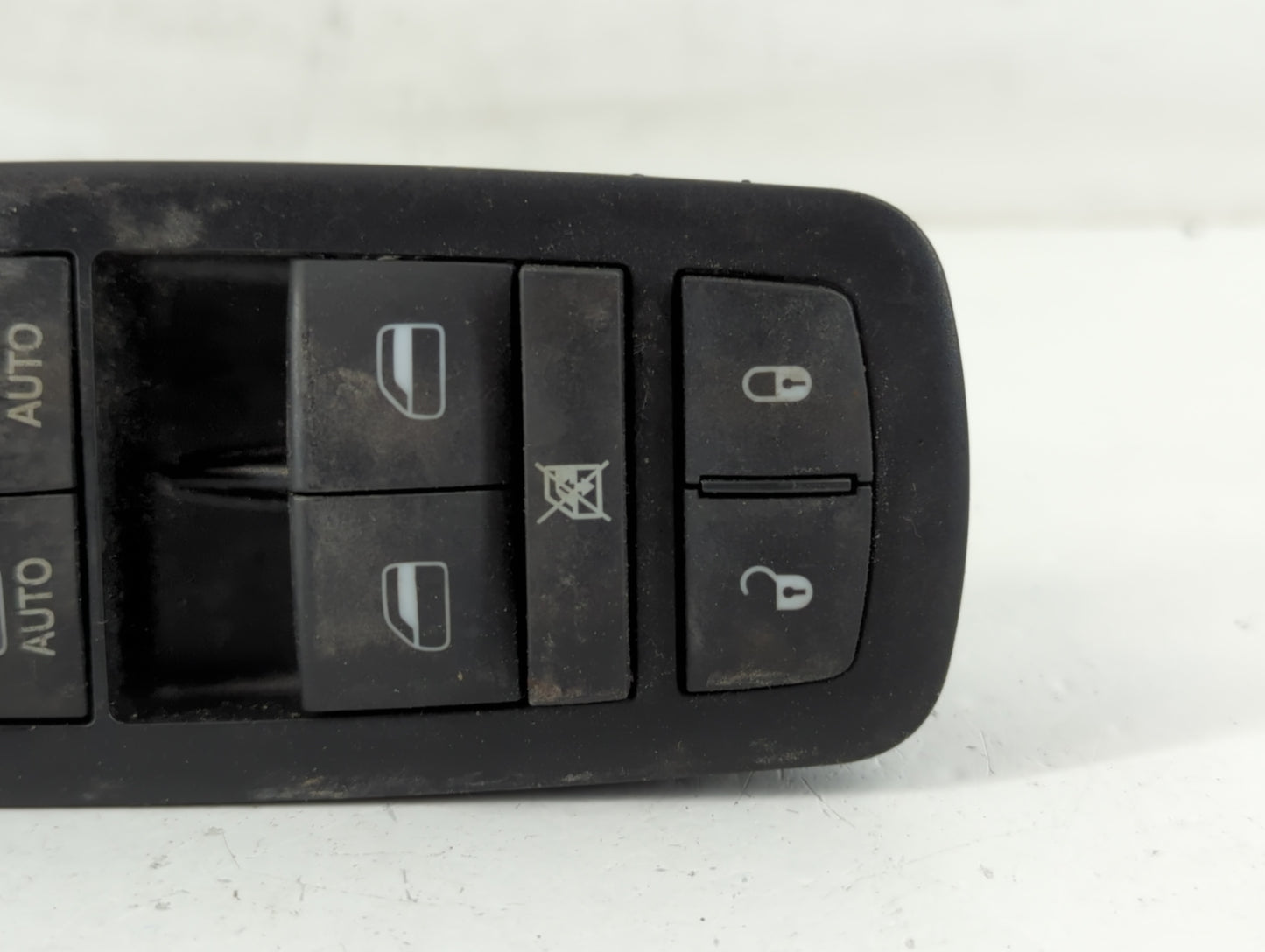 2003-2007 Lincoln Town Car Master Power Window Switch Replacement Driver Side Left P/N:68030 823AC Fits OEM Used Auto Parts 