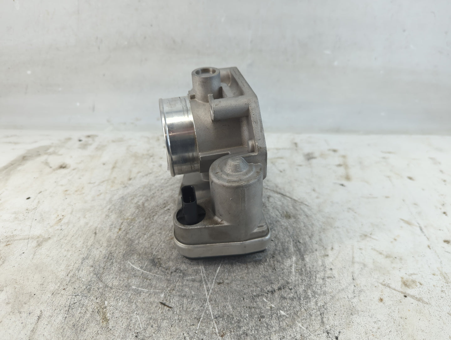 2006 Lincoln Zepher Throttle Body Fits Fits 2007 2008 2009 OEM Used Auto Parts - Oemusedautoparts1.com