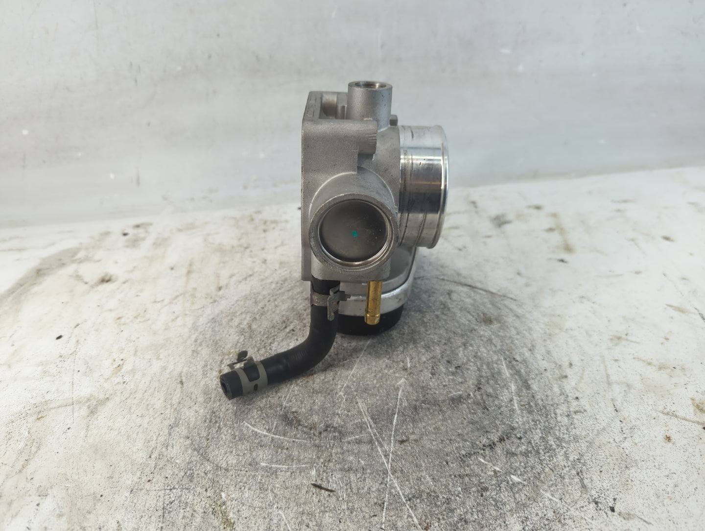 2006 Lincoln Zepher Throttle Body Fits Fits 2007 2008 2009 OEM Used Auto Parts - Oemusedautoparts1.com