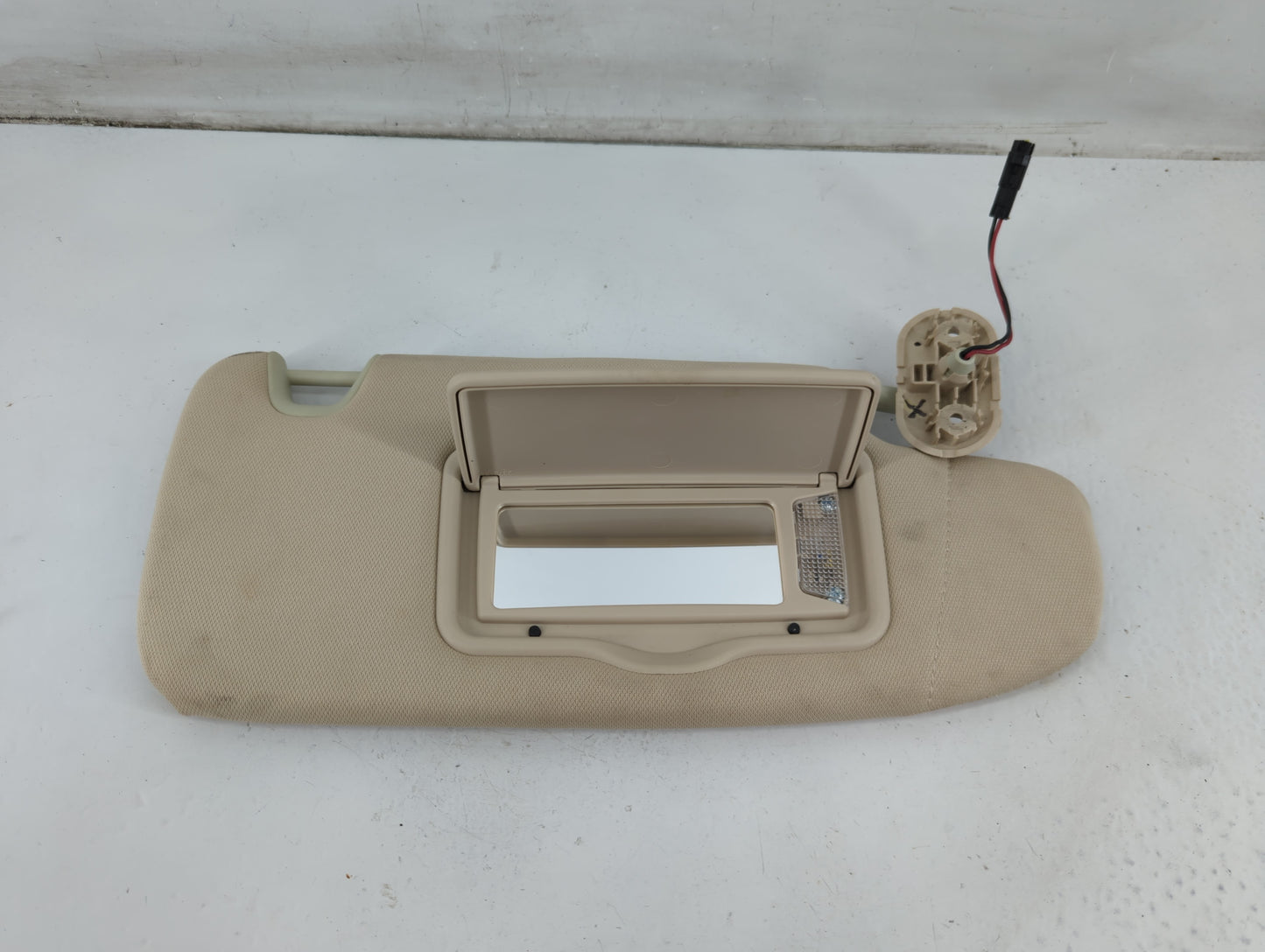 2006 Lincoln Zephyr Sun Visor Shade Replacement Passenger Right Mirror Fits Fits 2007 2008 2009 OEM Used Auto Parts - Oemuse