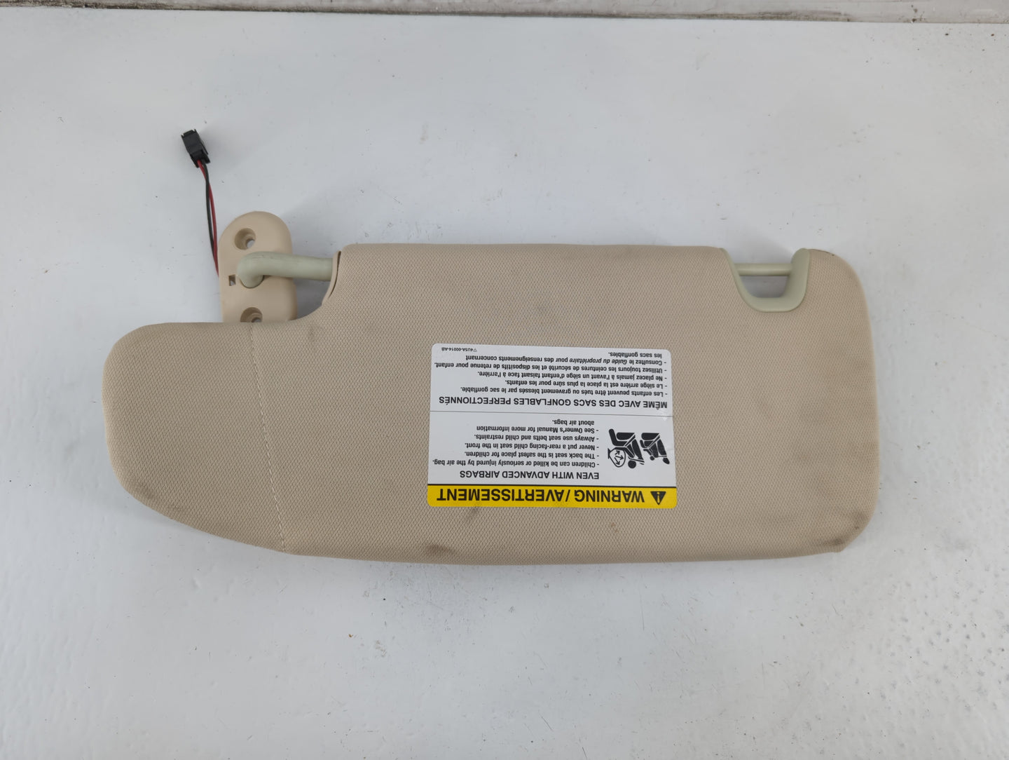 2006 Lincoln Zephyr Sun Visor Shade Replacement Passenger Right Mirror Fits Fits 2007 2008 2009 OEM Used Auto Parts - Oemuse