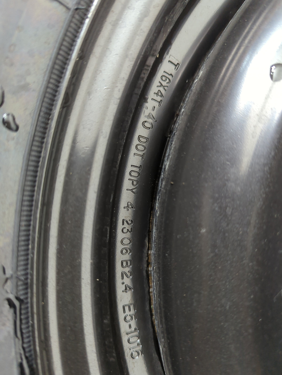 2006-2006 Lincoln Zephyr Spare Donut Tire Wheel Rim Oem - Oemusedautoparts1.com