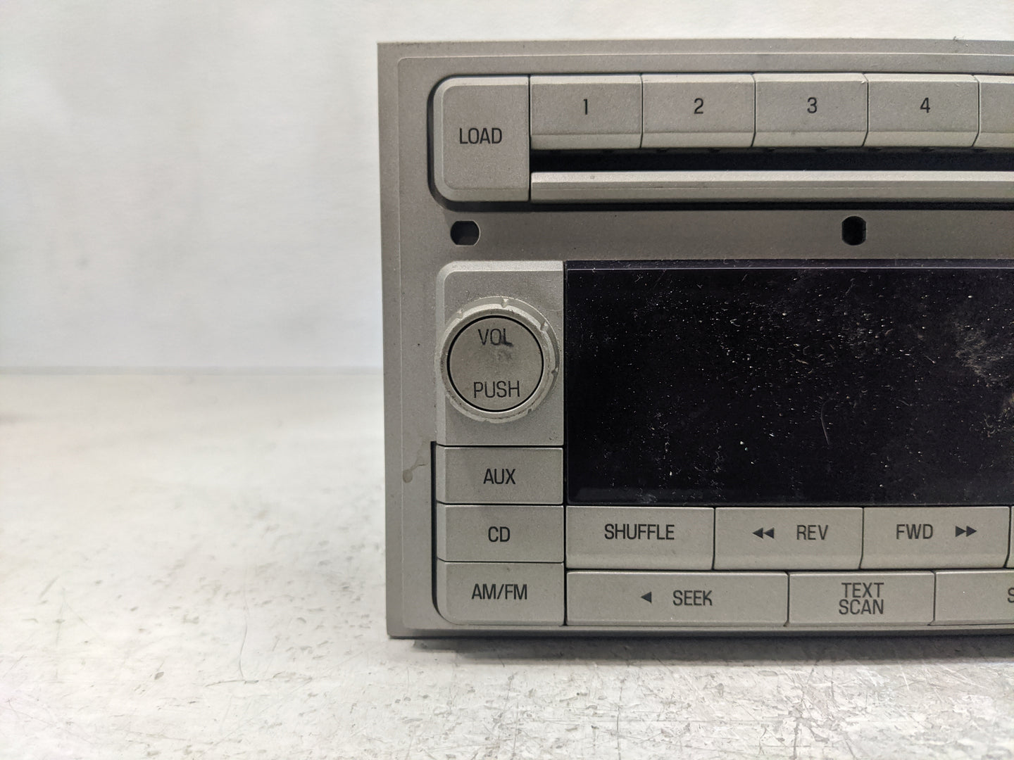 2006 Lincoln Zephyr Radio AM FM Cd Player Receiver Replacement P/N:DEH-MG2057ZF Fits OEM Used Auto Parts - Oemusedautoparts1