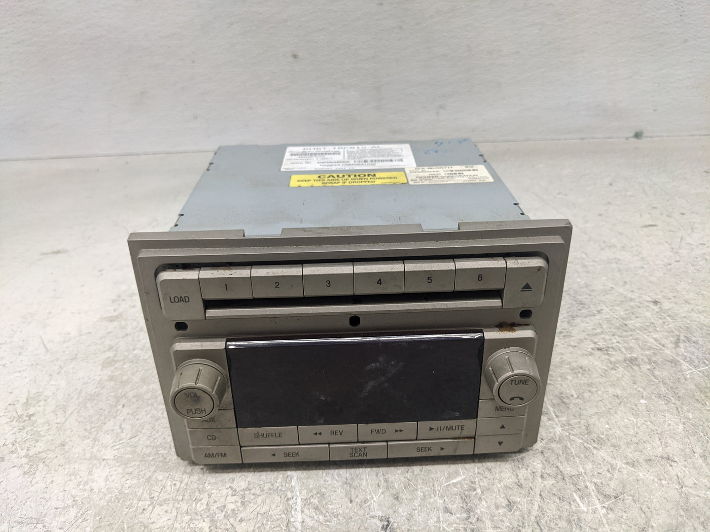 2006 Lincoln Zephyr Radio AM FM Cd Player Receiver Replacement P/N:DEH-MG2057ZF 6H6T-18C815-AL Fits OEM Used Auto Parts - Oe