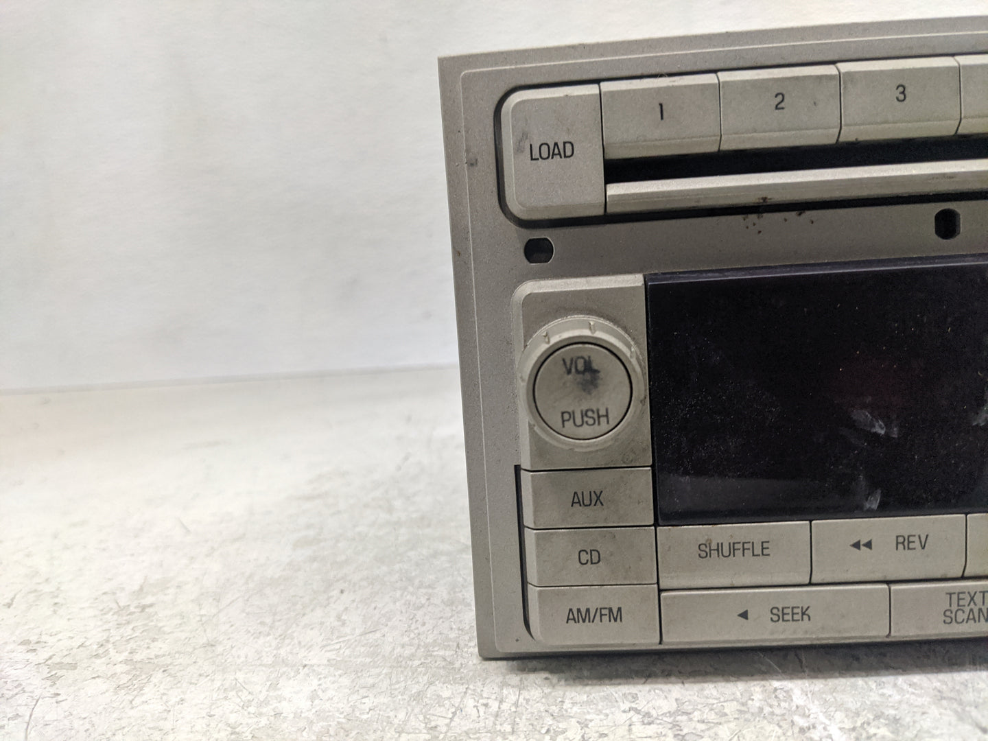 2006 Lincoln Zephyr Radio AM FM Cd Player Receiver Replacement P/N:DEH-MG2057ZF 6H6T-18C815-AL Fits OEM Used Auto Parts - Oe
