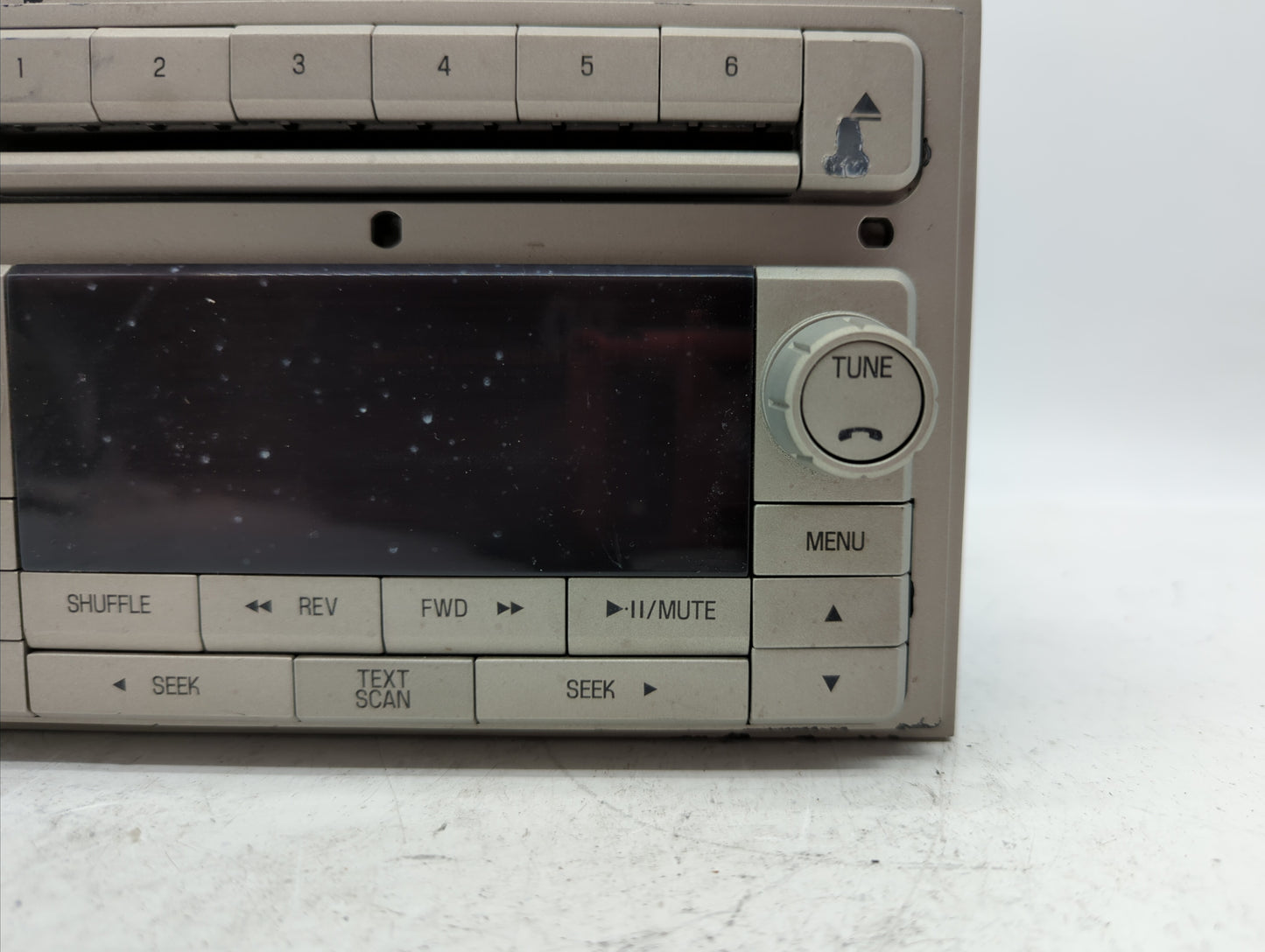 2006 Lincoln Zephyr Radio AM FM Cd Player Receiver Replacement P/N:DEH-MG2057Z Fits OEM Used Auto Parts - Oemusedautoparts1.